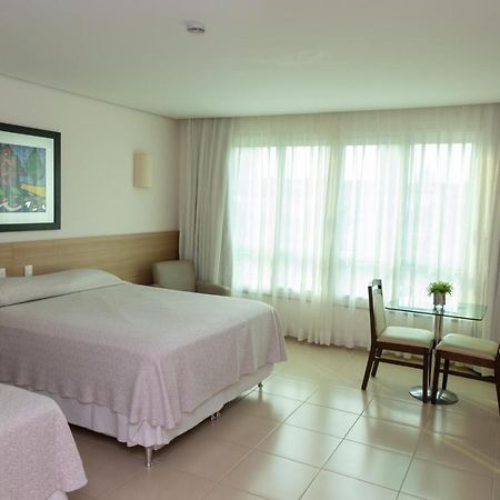 Hotel Grand Park กัมโปกรันเด ภายนอก รูปภาพ