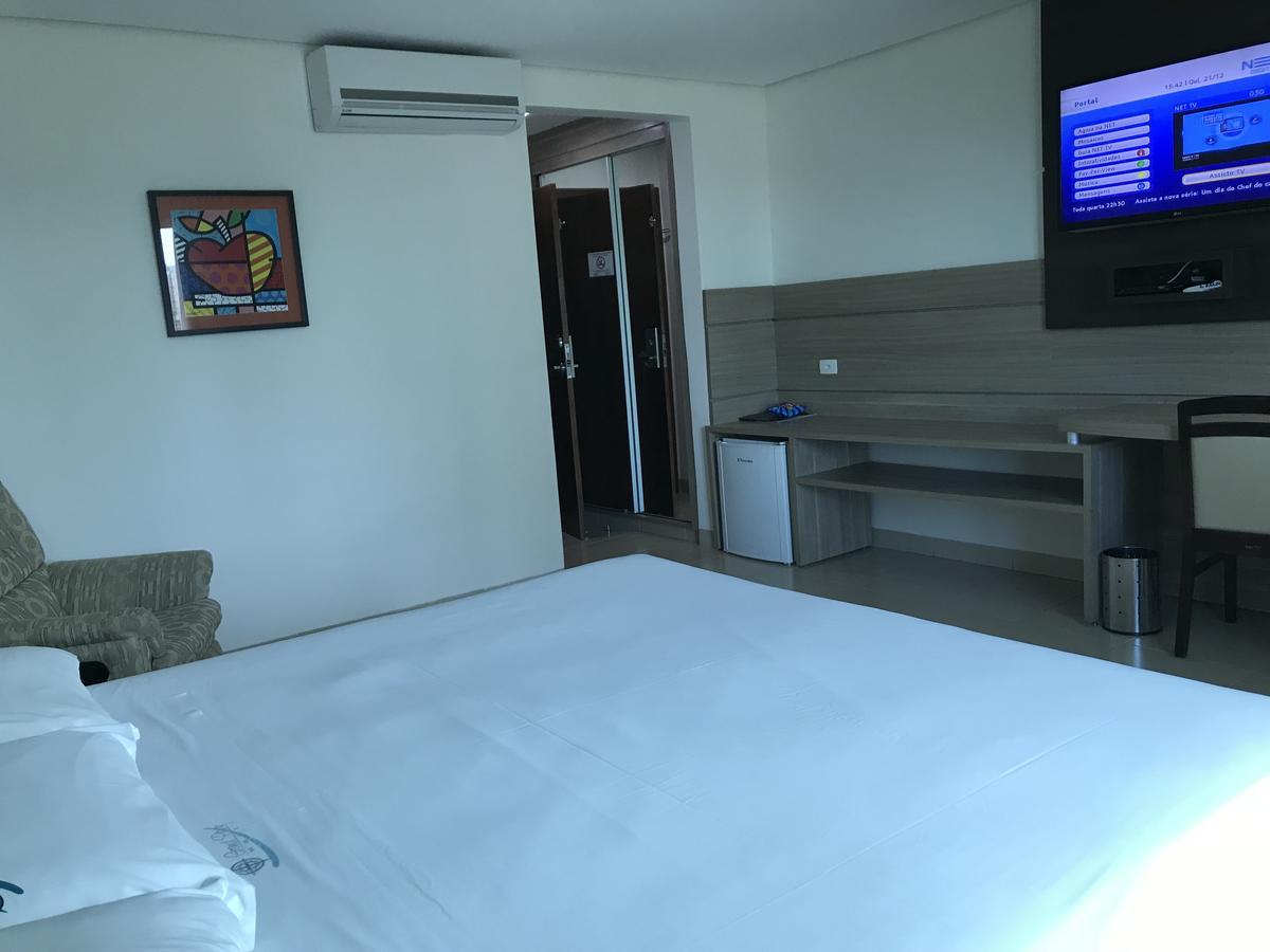 Hotel Grand Park กัมโปกรันเด ภายนอก รูปภาพ